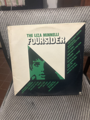 liza-minnelli-foursider-big-0