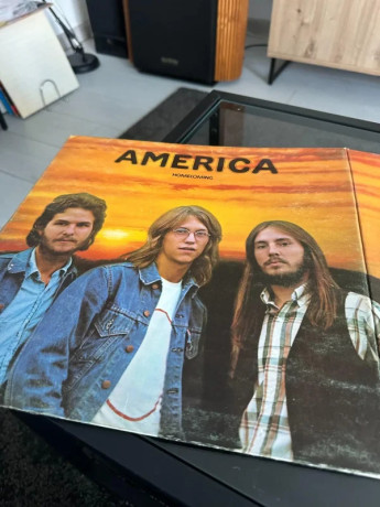 america-homecoming-big-0