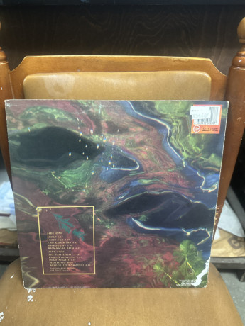 mike-oldfield-earth-moving-big-1
