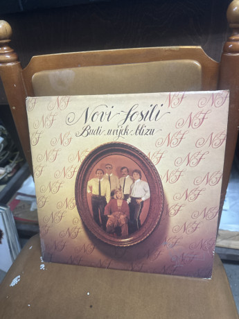 novi-fosili-budi-uvjek-blizu-big-0