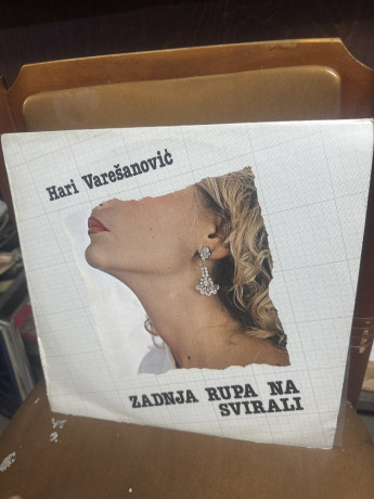 hari-varesanovic-zadnja-rupa-na-svirali-big-0