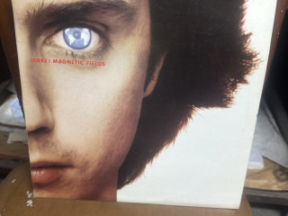 jarre-magnetic-fields