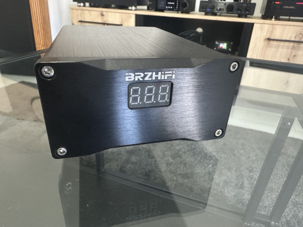 linearno-napajanje-12v-big-0