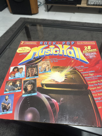 rock-pop-music-hall-2lps-big-0