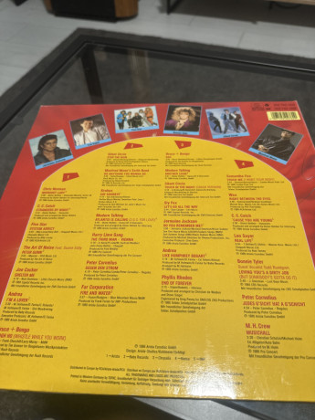 rock-pop-music-hall-2lps-big-1