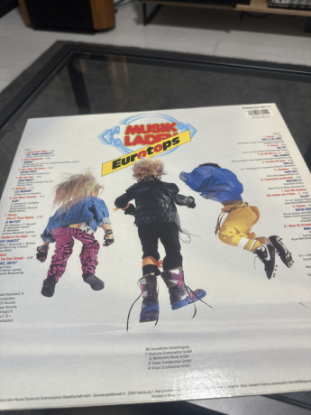 music-laden-lp-big-1