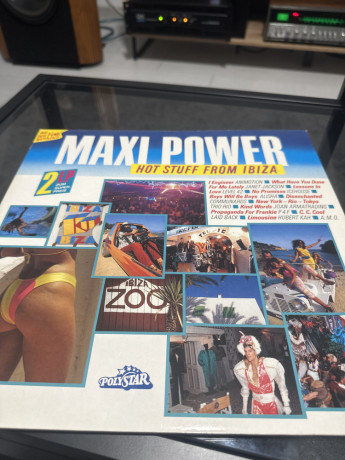 hot-stuff-from-ibiza-2lps-big-0