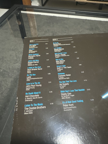 listen-to-the-music-lp-big-1