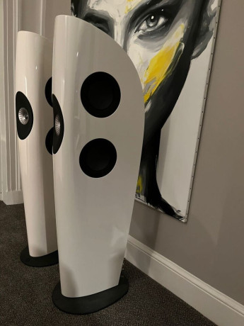 kef-blade-2-loudspeakers-big-1